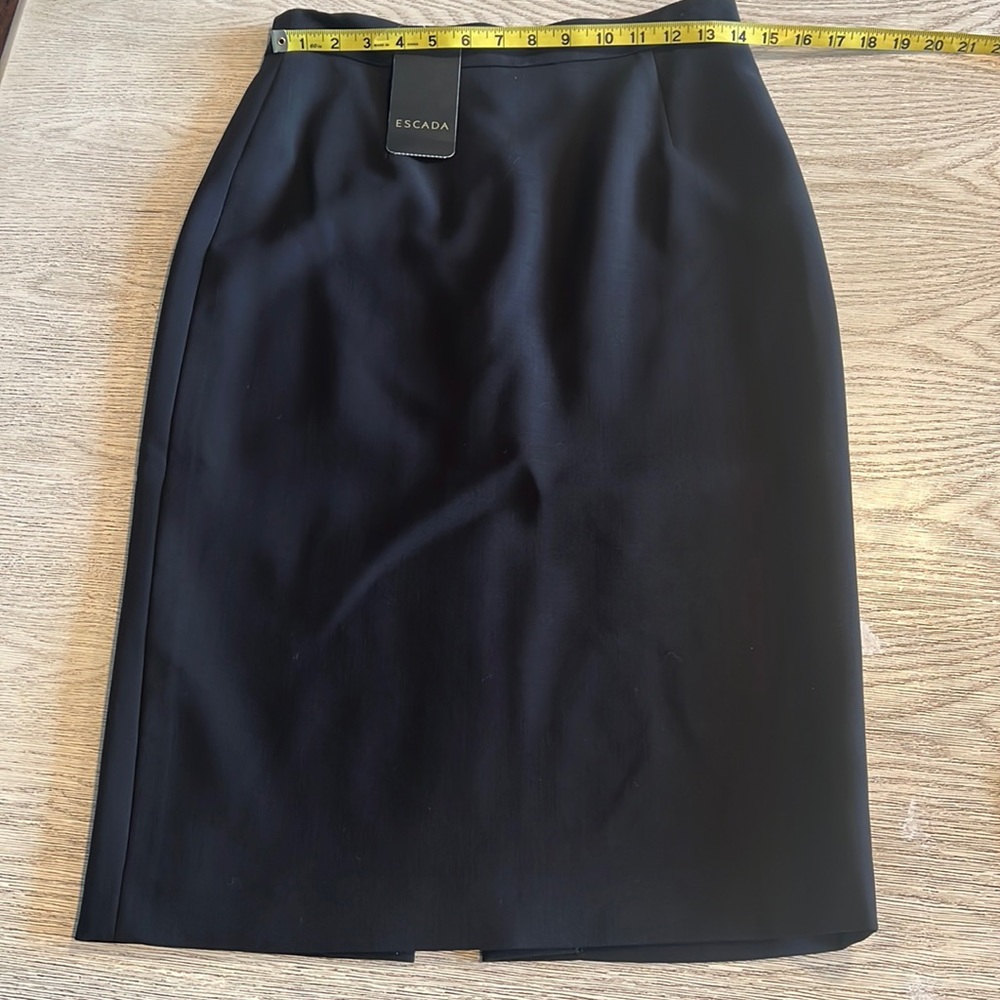 Escada wool skirt NWT